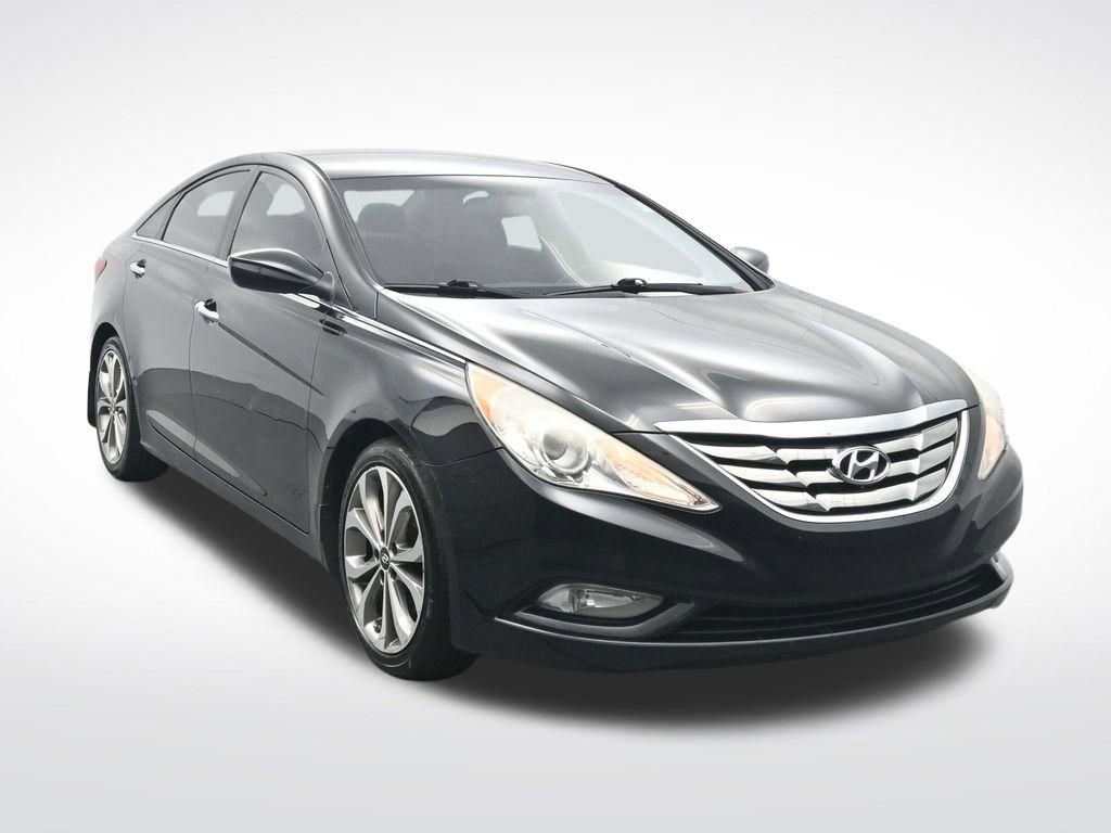 Used 2013 Hyundai Sonata SE image 3
