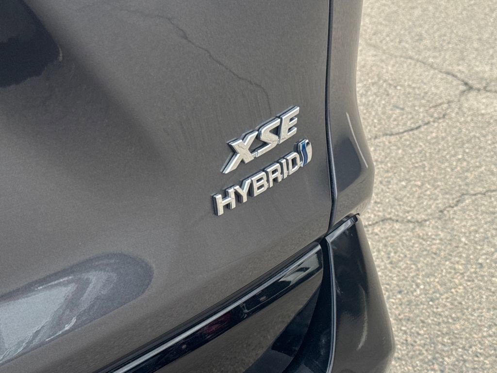 Used 2022 Toyota RAV4 XSE w/ XSE Grade Weather Package image 7