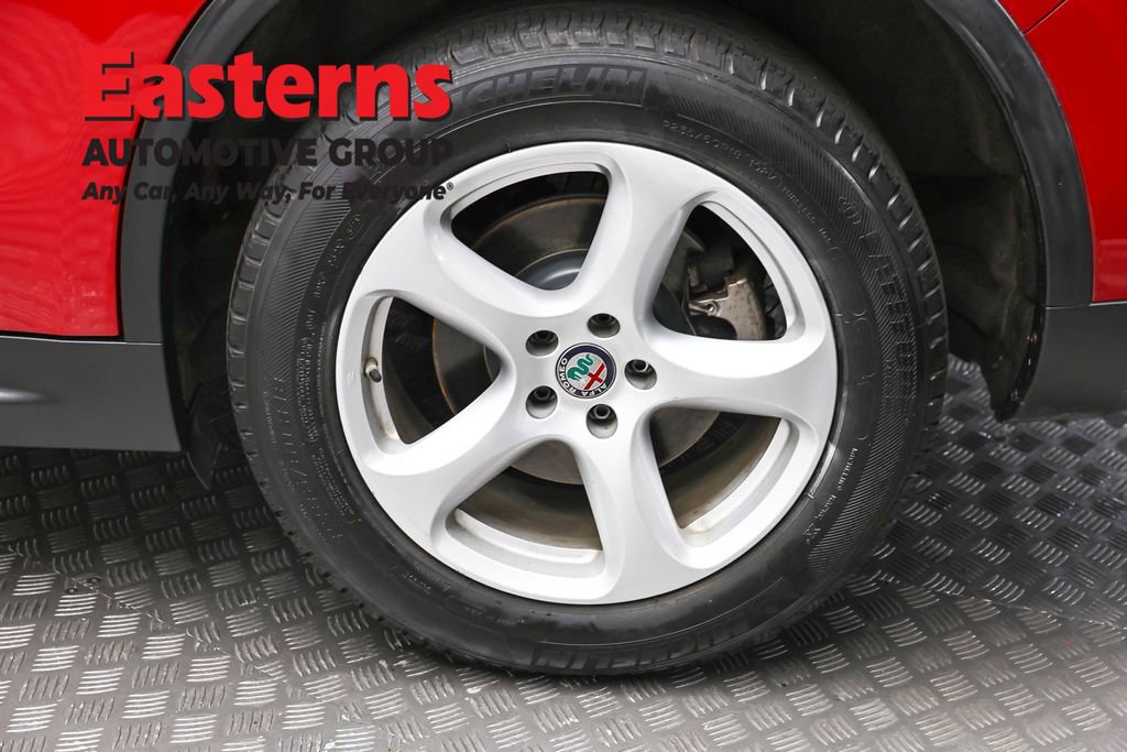 Used 2020 Alfa Romeo Stelvio AWD image 8