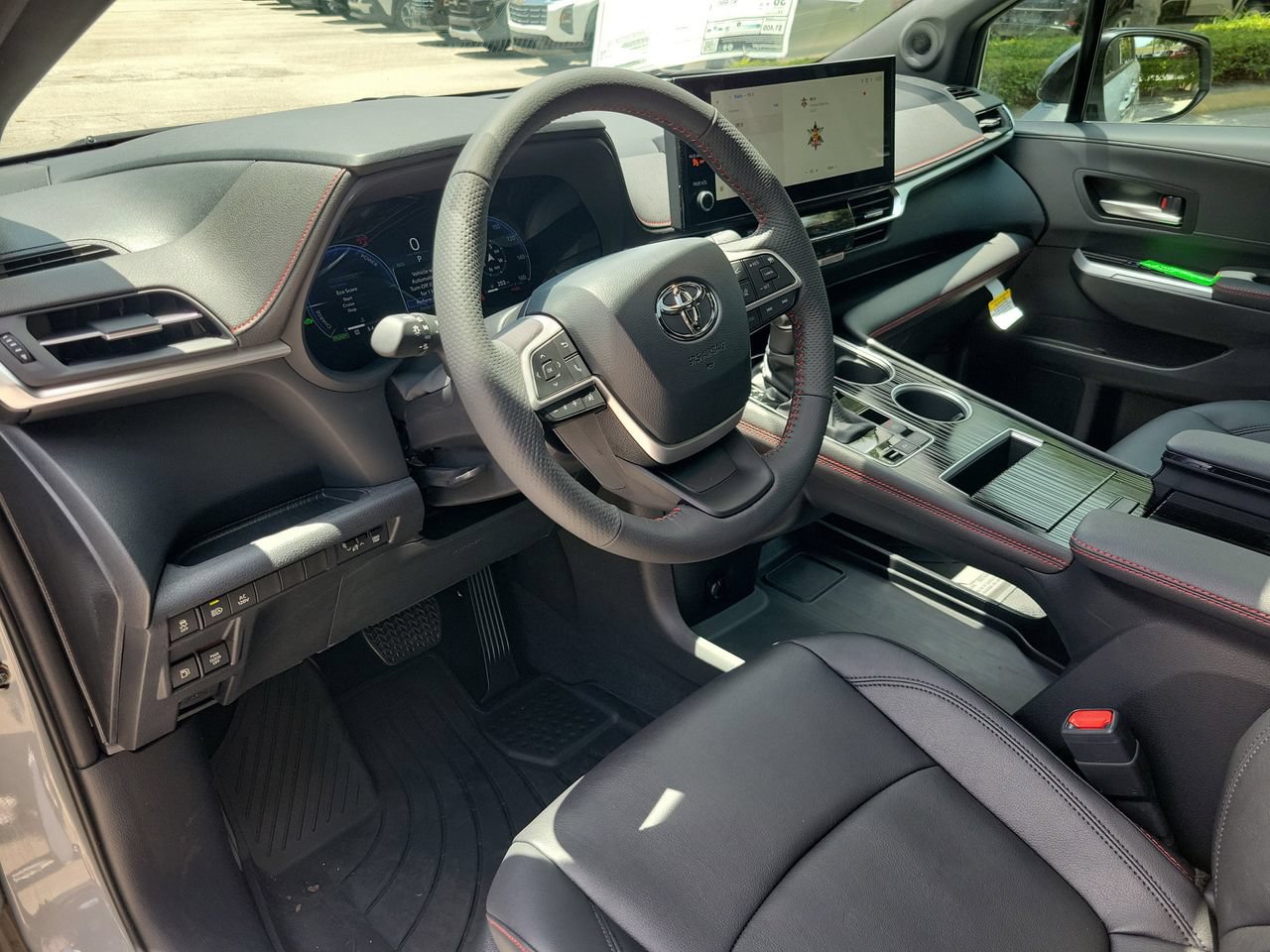 New 2026 Toyota Sienna XSE FWD image 17