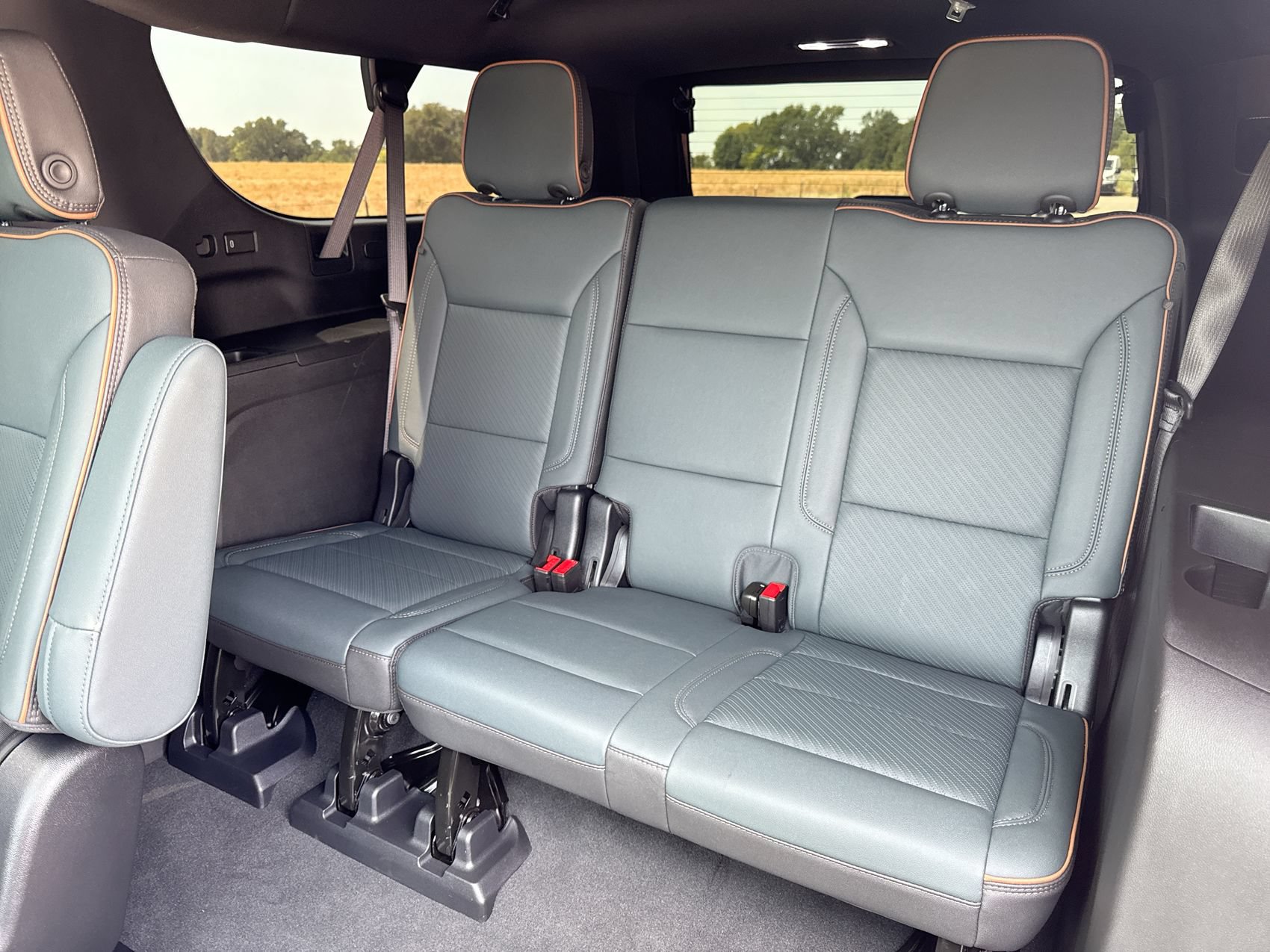 Used 2026 GMC Yukon XL AT4 AWD/4WD image 25