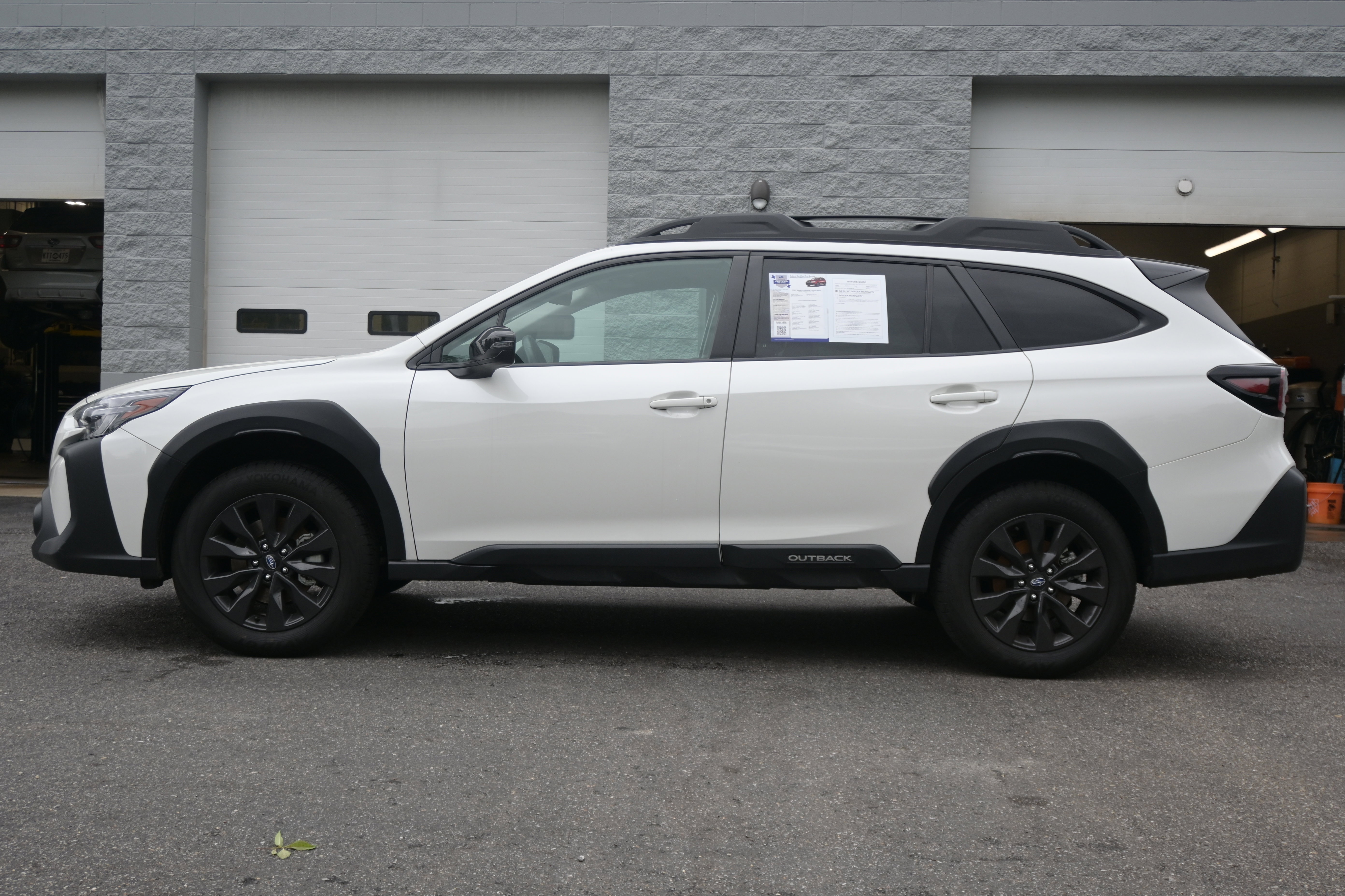 Certified 2025 Subaru Outback Onyx Edition AWD/4WD image 6