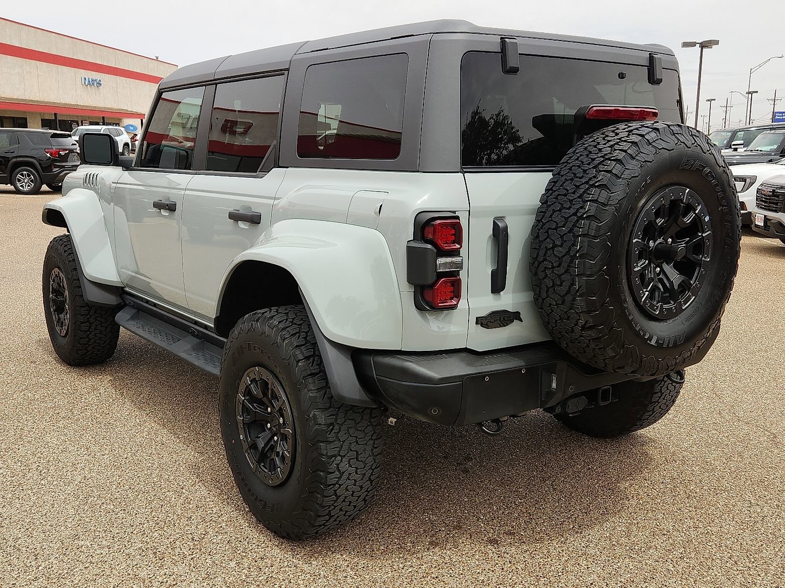 Used 2024 Ford Bronco Raptor AWD/4WD image 3