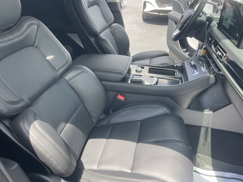 New 2026 Lincoln Aviator Reserve AWD/4WD image 32