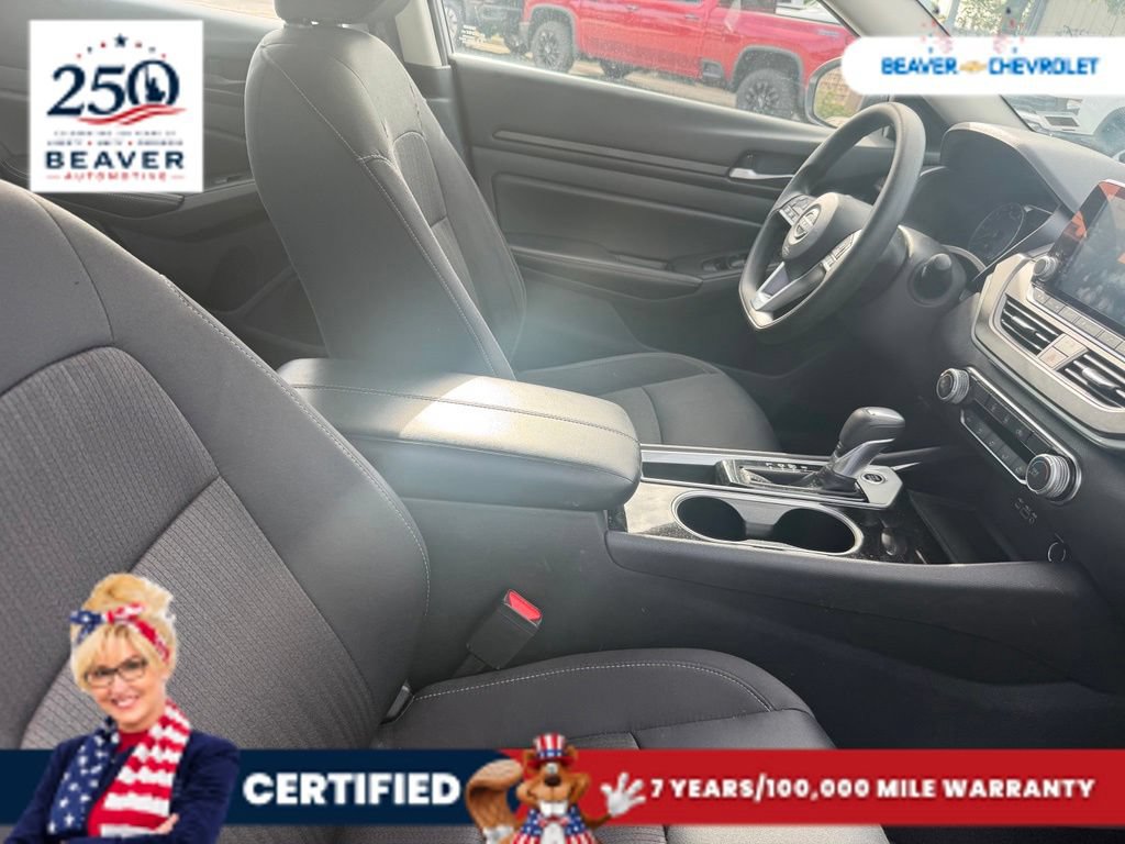 Used 2024 Nissan Altima 2.5 SV FWD image 11