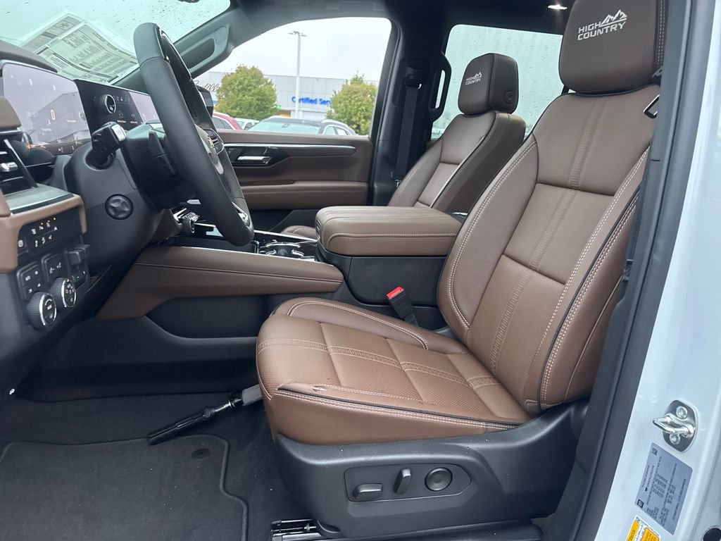 New 2026 Chevrolet Tahoe High Country image 18