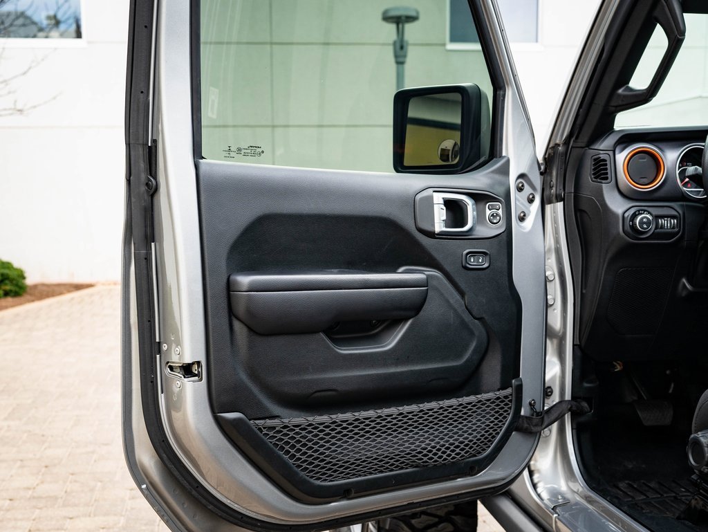 Used 2021 Jeep Gladiator Mojave w/ Trailer Tow Package image 27