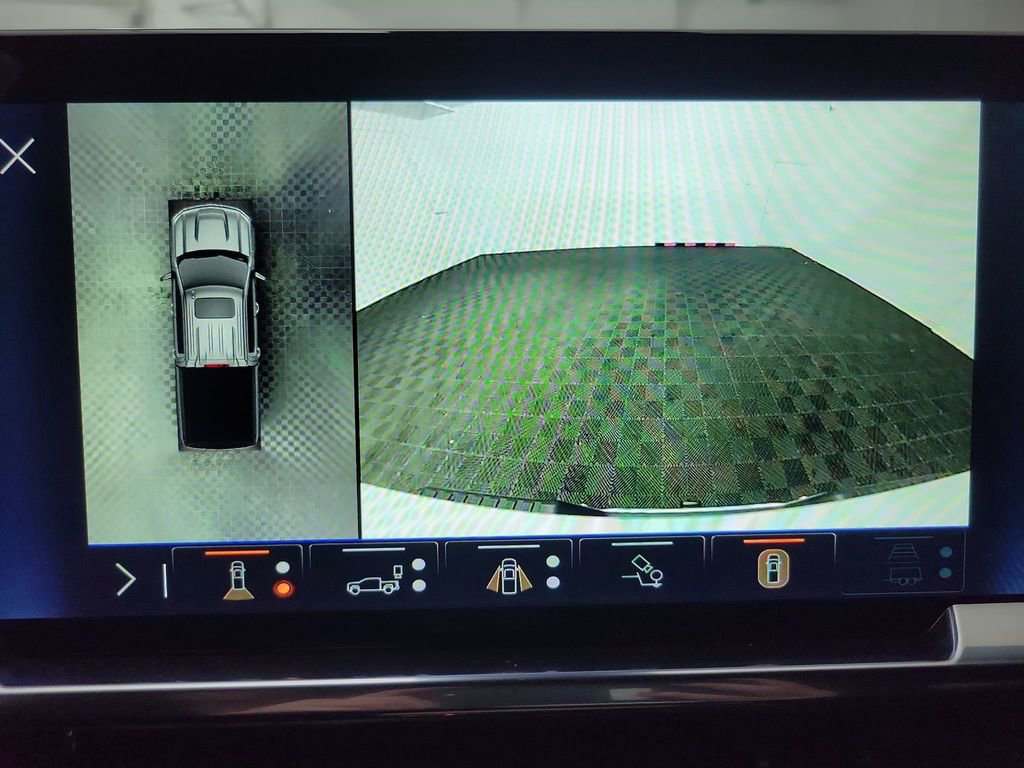 Used 2024 Chevrolet Silverado 1500 LTZ w/ Z71 Off-Road Package image 29