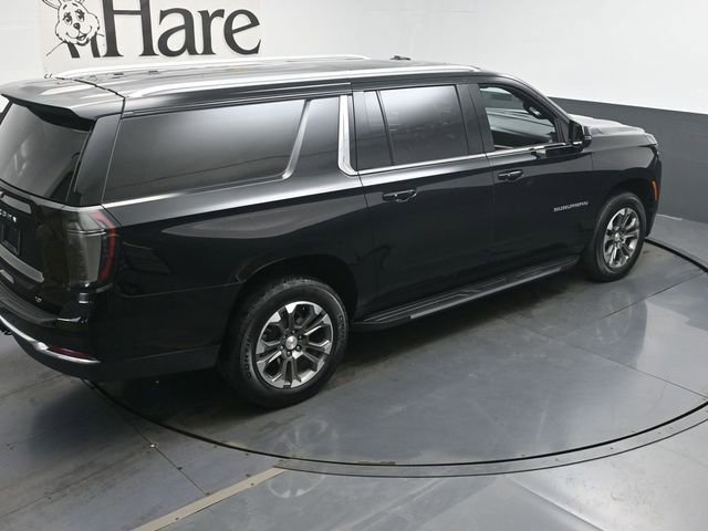 Used 2025 Chevrolet Suburban LT w/ Comfort Package AWD/4WD image 41