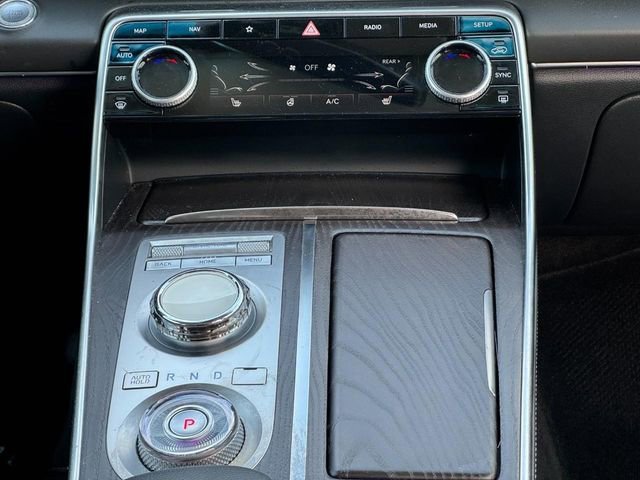 Used 2024 Genesis GV80 2.5T image 13