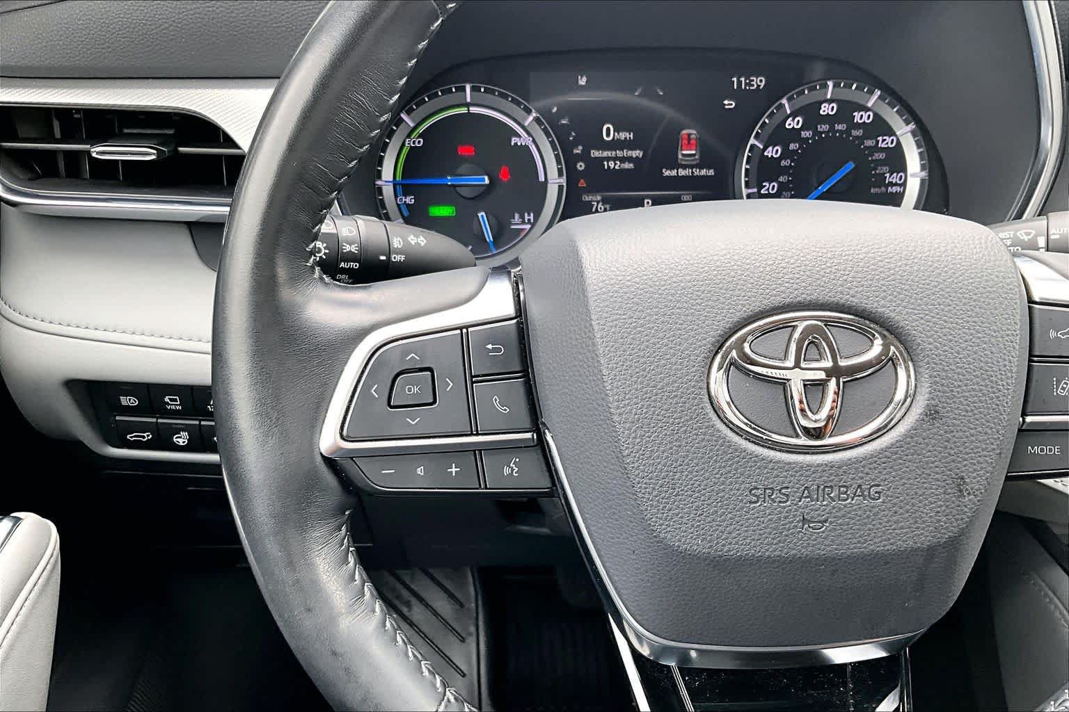 Used 2021 Toyota Highlander Platinum FWD image 24