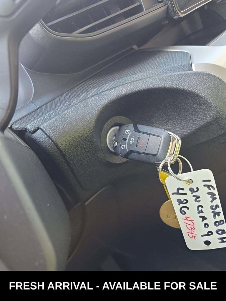 Used 2022 Ford Explorer 4WD image 16