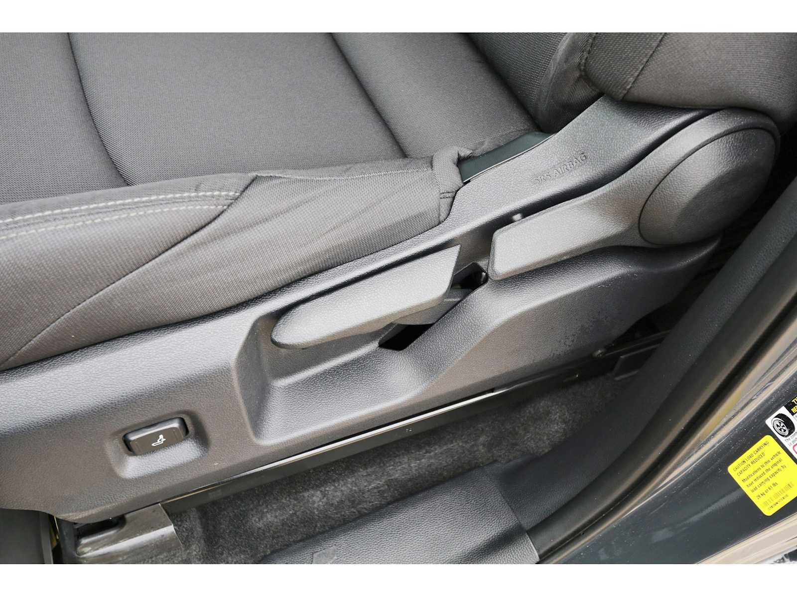 Used 2025 Toyota Tacoma SR image 27