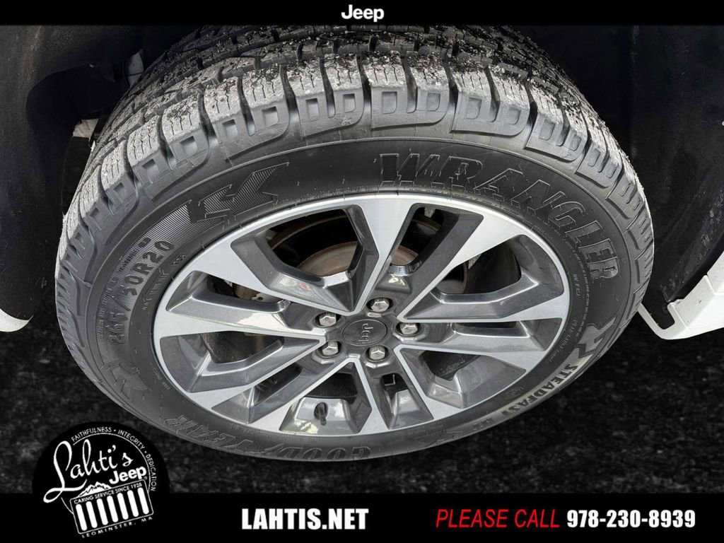 Certified 2023 Jeep Grand Cherokee Overland w/ Adv Protech Group III image 23