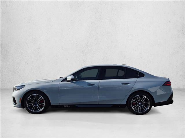 Used 2026 BMW 540i xDrive w/ M Sport Package AWD/4WD image 9