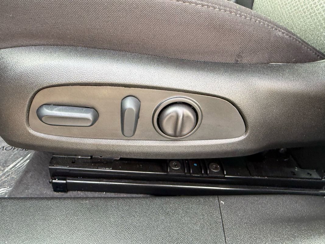 Used 2024 Chevrolet Malibu LS w/ Driver Confidence Package image 11