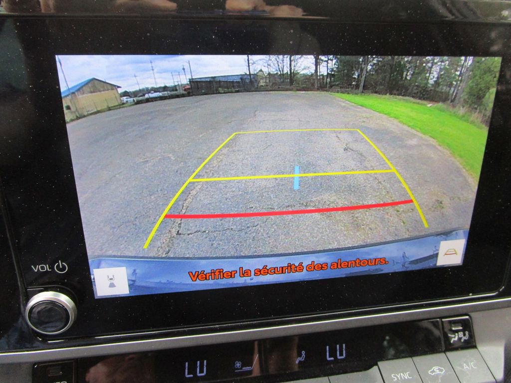 Used 2025 Toyota Camry LE image 38