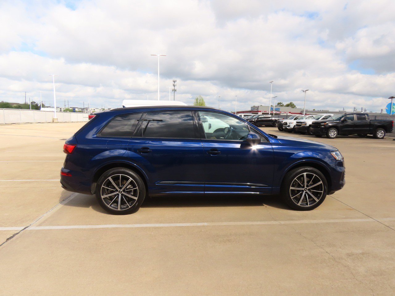 Used 2023 Audi Q7 3.0T Premium Plus w/ Premium Plus Package image 10