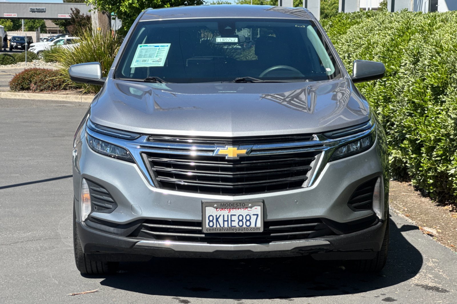 Used 2024 Chevrolet Equinox LT w/ LPO, Floor Liner Package FWD image 9