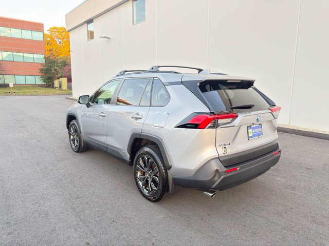Used 2023 Toyota RAV4 XLE Premium AWD/4WD image 9