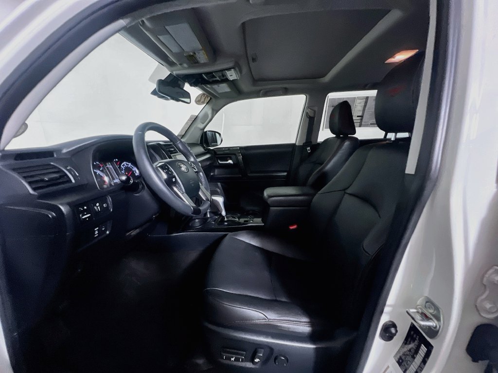 Used 2022 Toyota 4Runner TRD Off-Road Premium w/ Moonroof Package AWD/4WD image 12