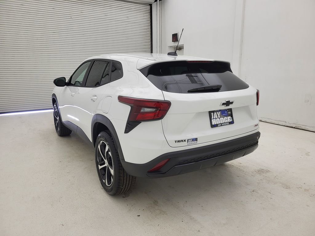 New 2026 Chevrolet Trax RS image 15