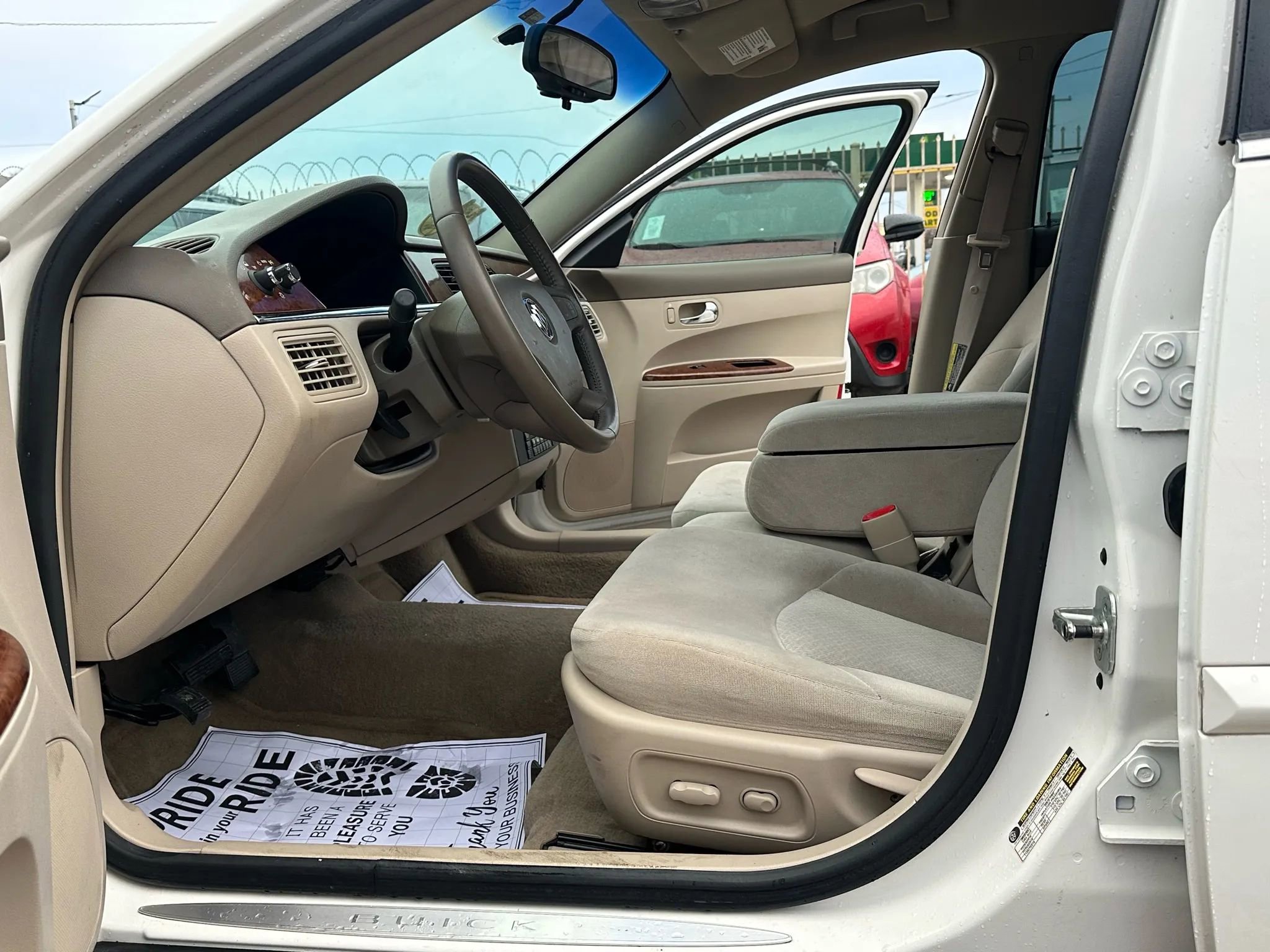 Used 2005 Buick LaCrosse CX w/ Silver Convenience Package image 6