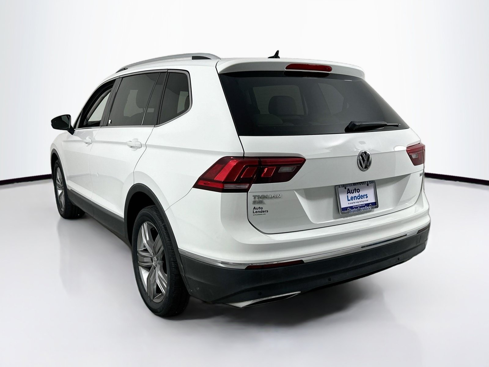Used 2018 Volkswagen Tiguan SEL Premium FWD image 7