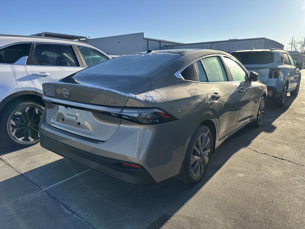 New 2026 Nissan Sentra SL w/ Floor Mat Package image 2