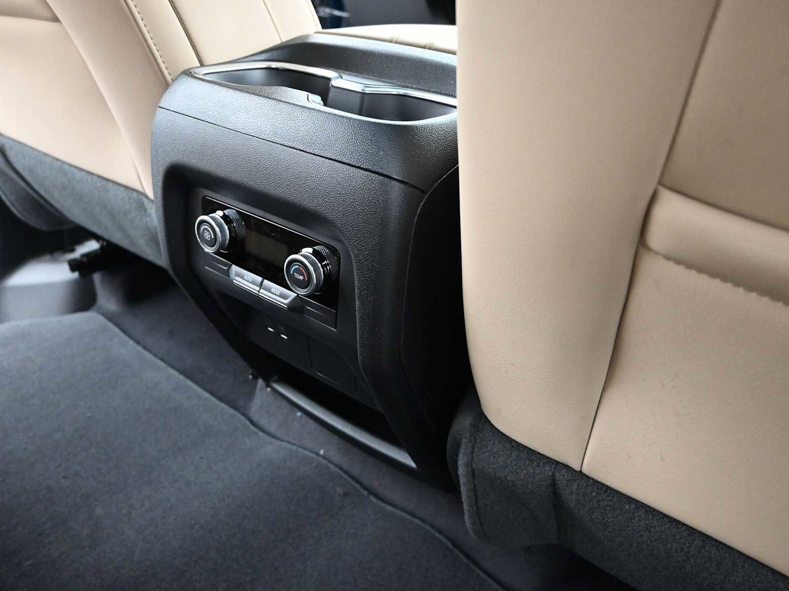 New 2026 Buick Enclave Preferred image 24