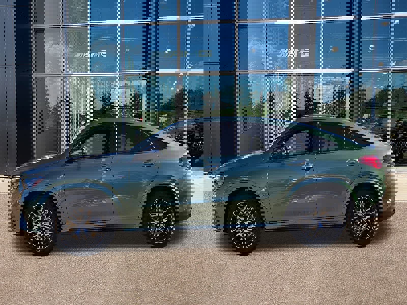 New 2026 Mercedes-Benz GLE 53 AMG 4MATIC Coupe image 3