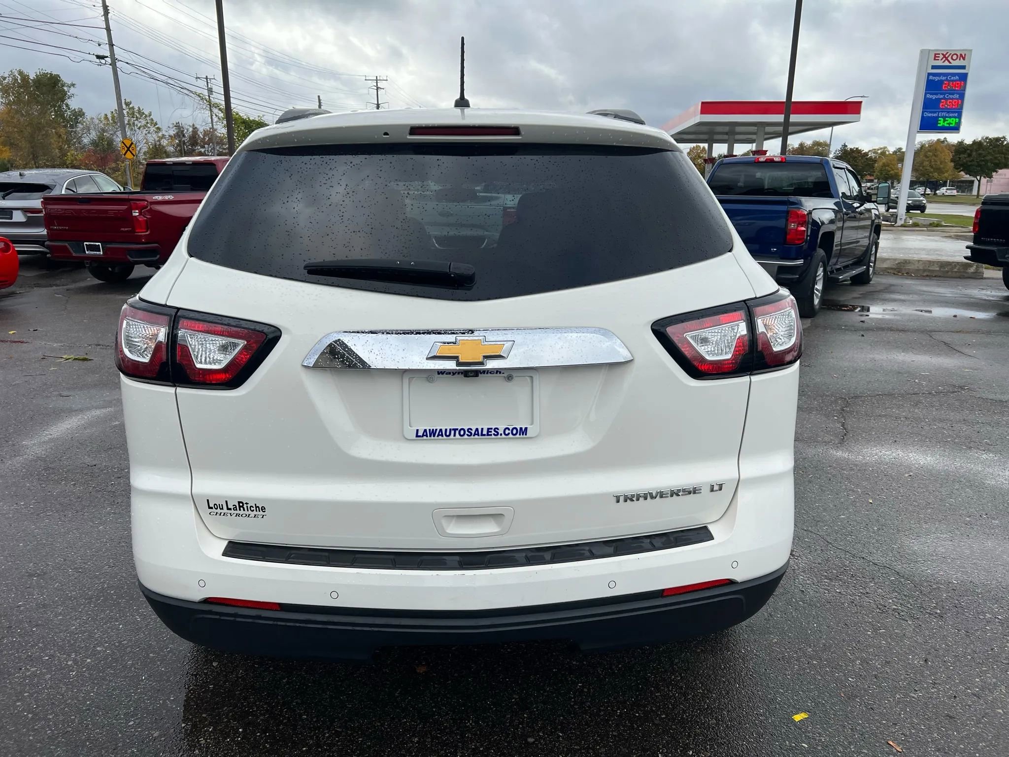Used 2015 Chevrolet Traverse LT image 4