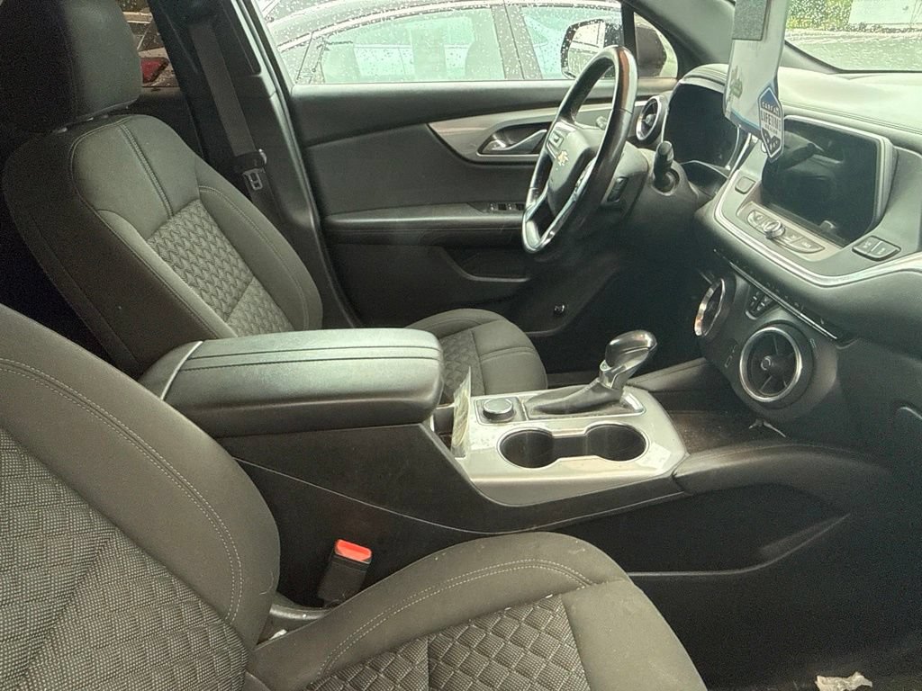 Used 2019 Chevrolet Blazer LT FWD image 32