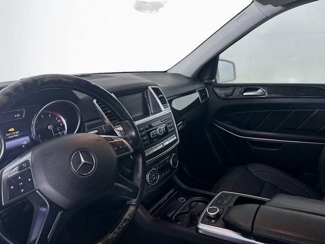Used 2016 Mercedes-Benz GL 550 4MATIC image 10