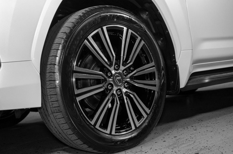 Used 2026 Lexus LX 600 4WD w/ Accessory Package (2T) image 34