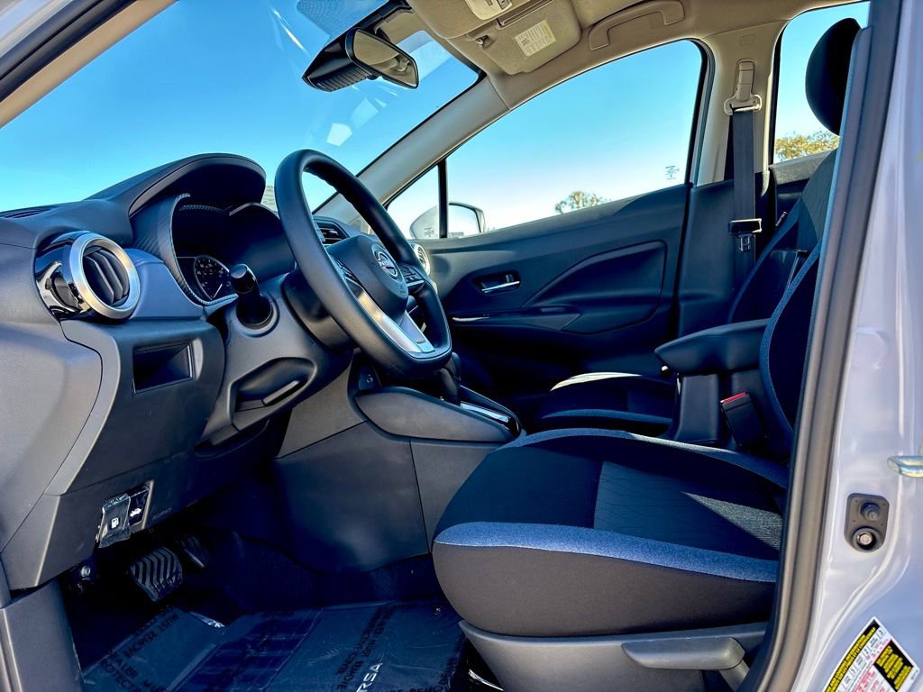 New 2025 Nissan Versa SV w/ Trunk Package image 9