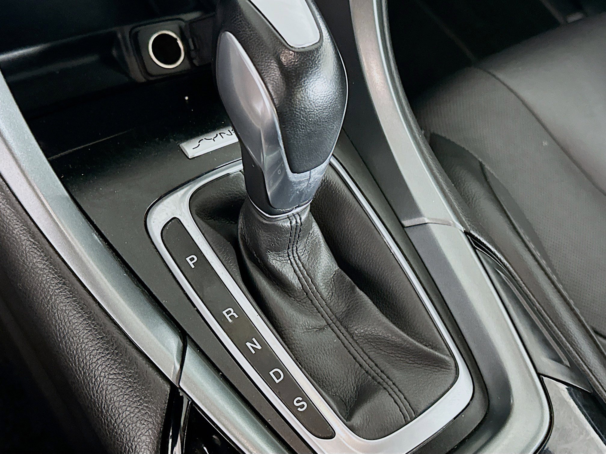 Used 2016 Ford Fusion Titanium image 25