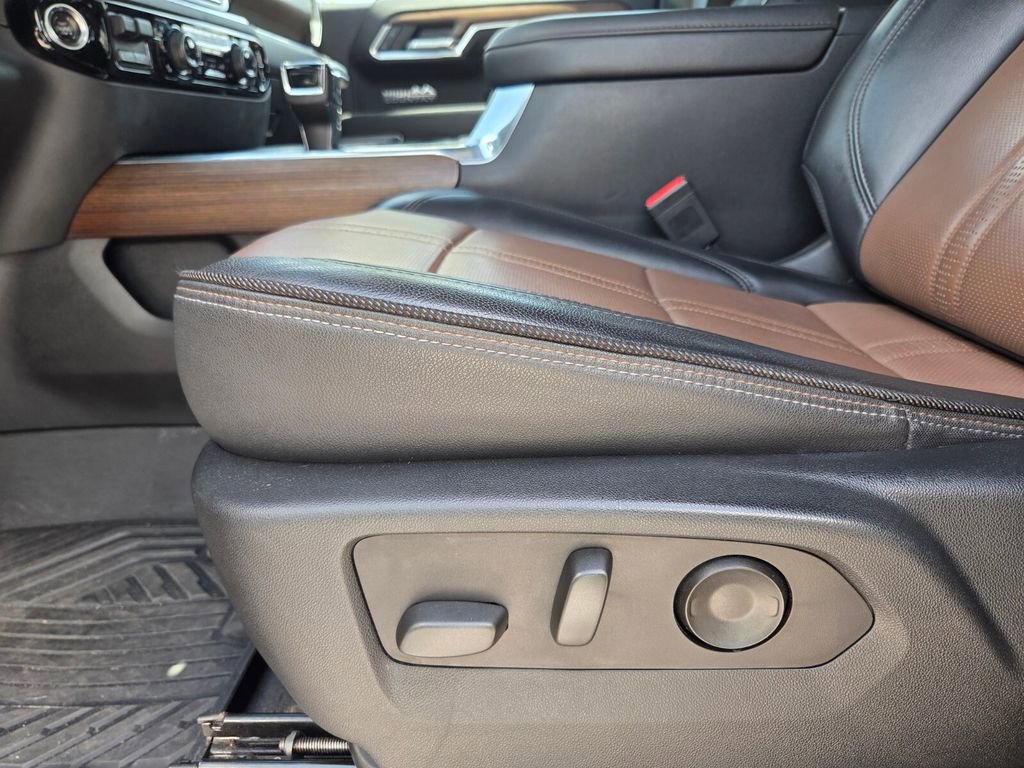 Used 2023 Chevrolet Silverado 1500 High Country w/ Z71 Off-Road Package image 13