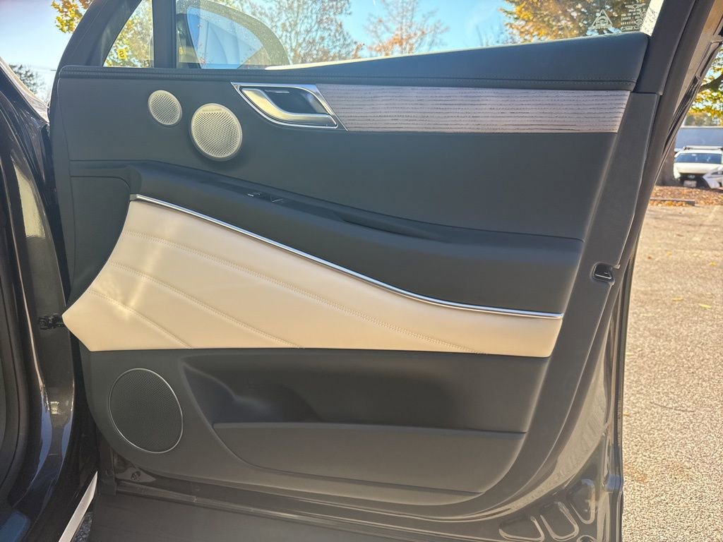 New 2026 Genesis GV80 2.5T Advanced image 32