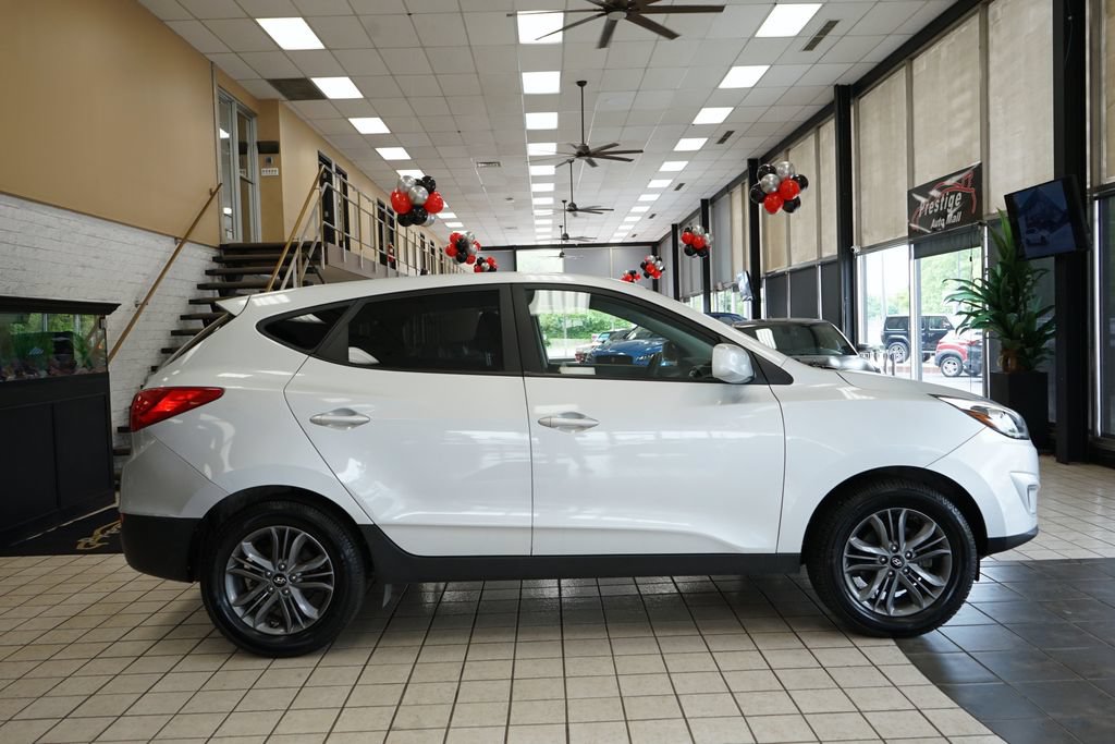 Used 2015 Hyundai Tucson GLS w/ Option Group 02 AWD/4WD image 16