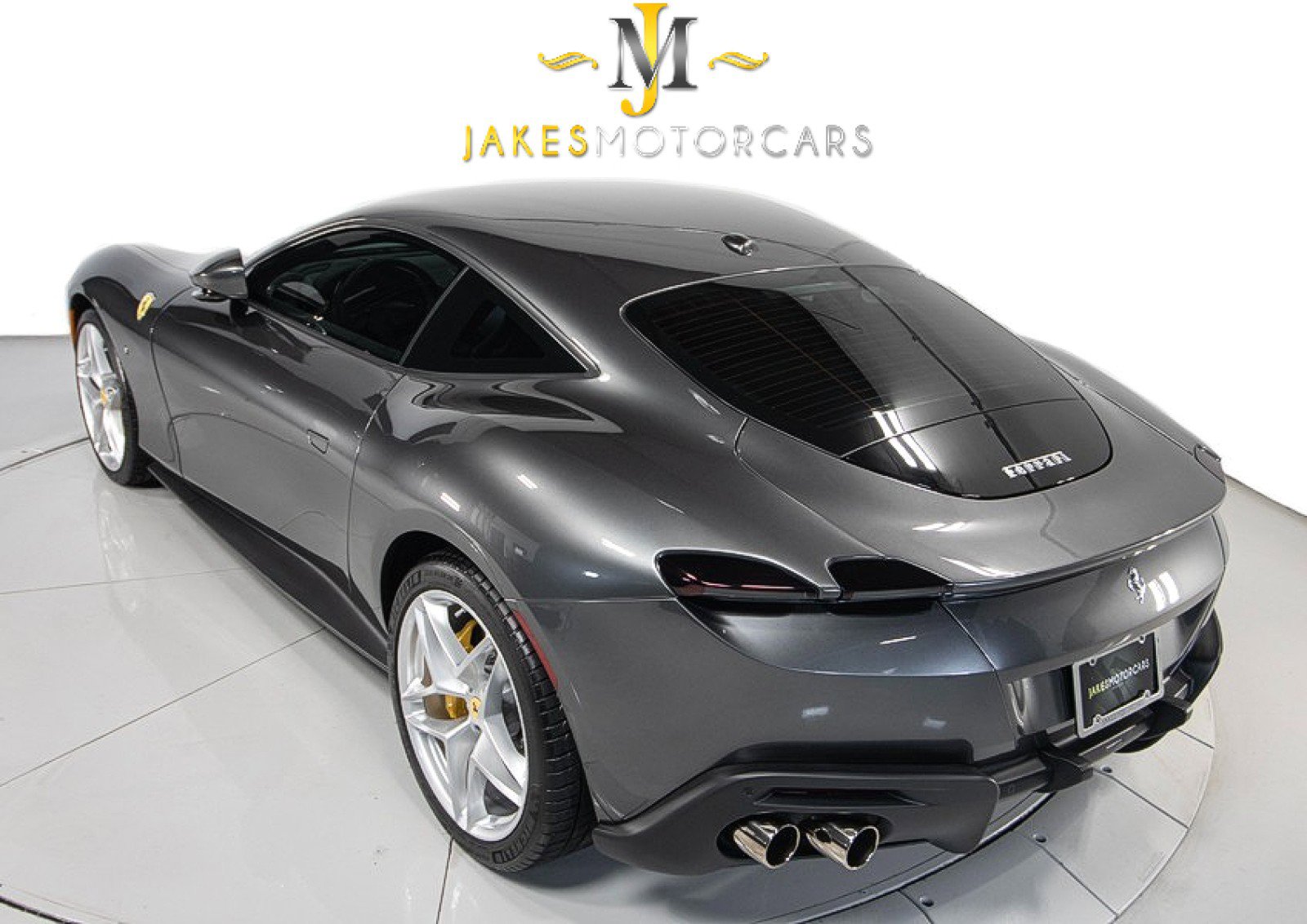 Used 2021 Ferrari Roma RWD image 7