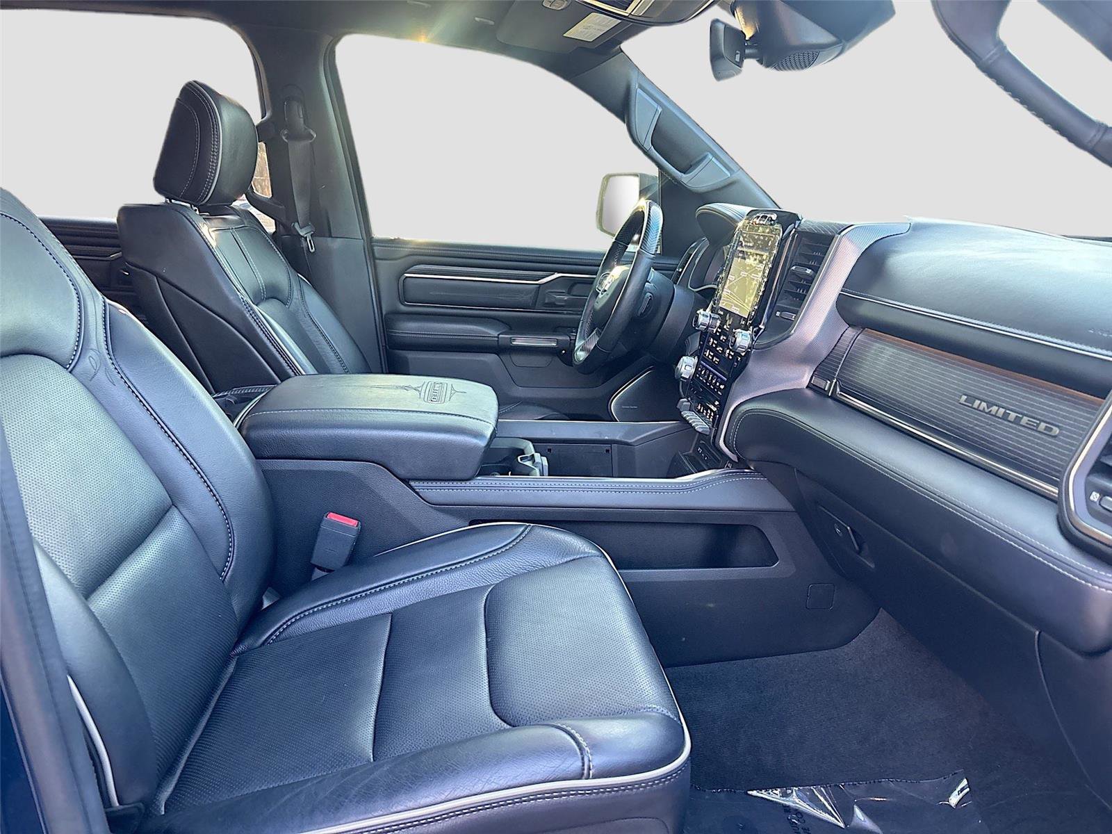 Used 2019 RAM 1500 Limited image 32