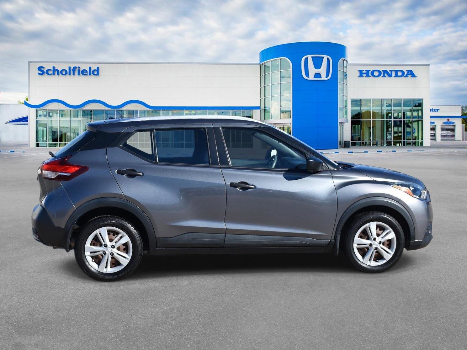 Used 2018 Nissan Kicks S video 2