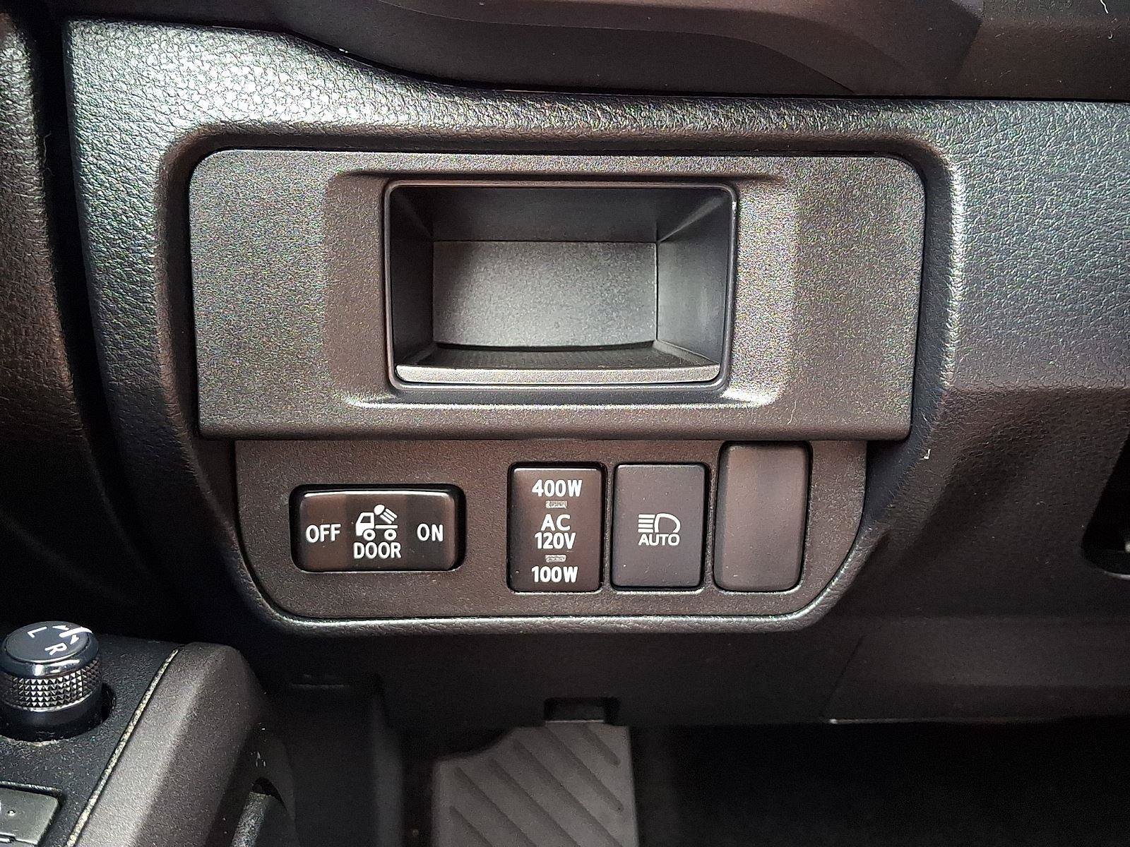 Used 2019 Toyota Tacoma TRD Off-Road AWD/4WD image 23