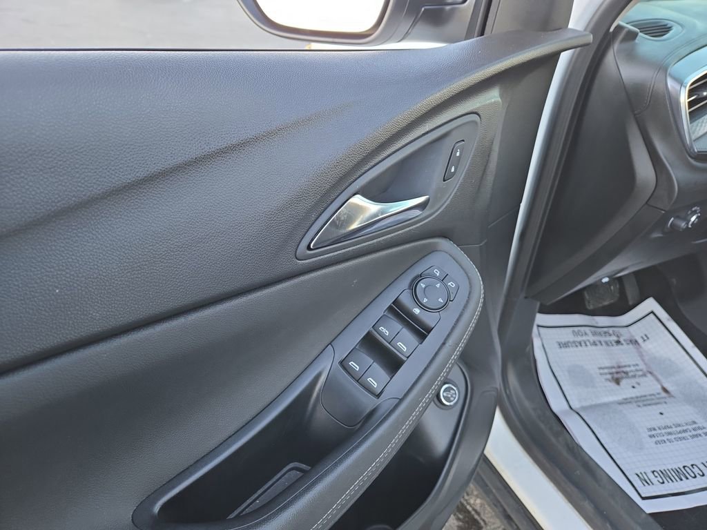 Used 2024 Buick Encore GX Preferred w/ Comfort Package image 11