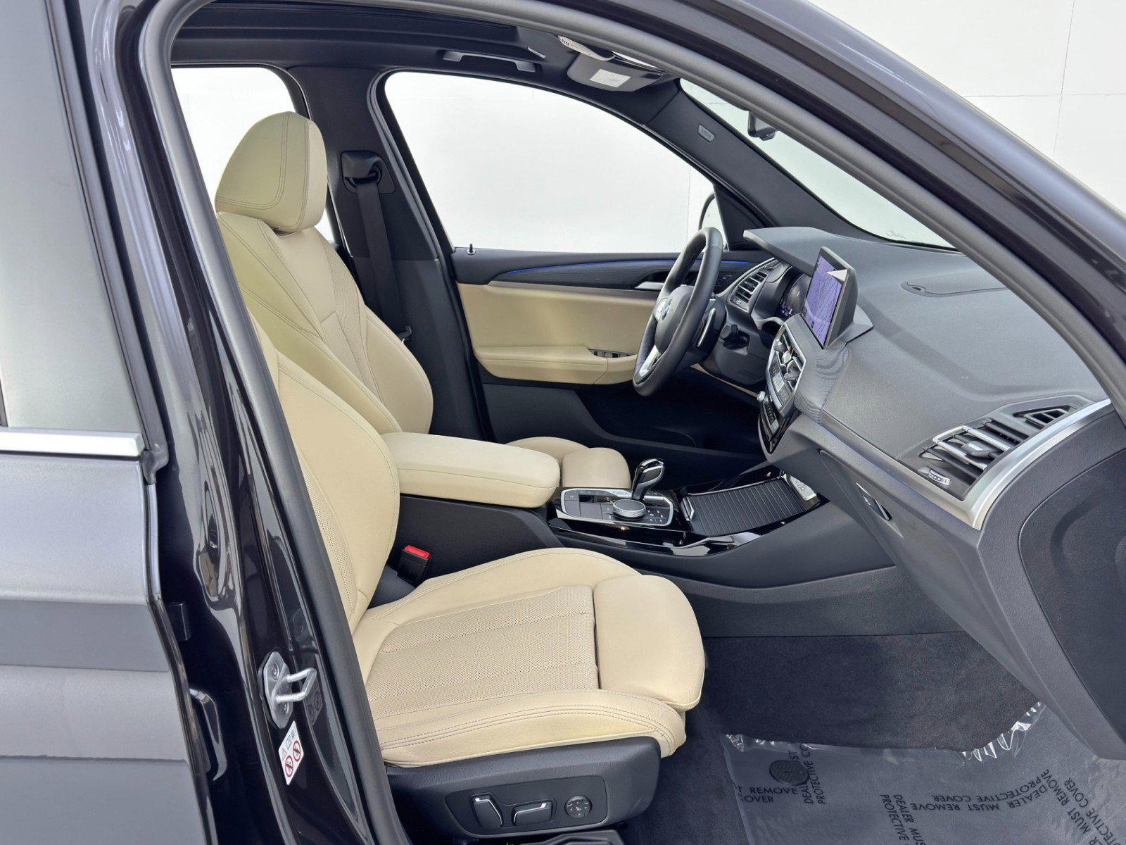 Used 2024 BMW X3 xDrive30i w/ Premium Package w/ZPA image 16