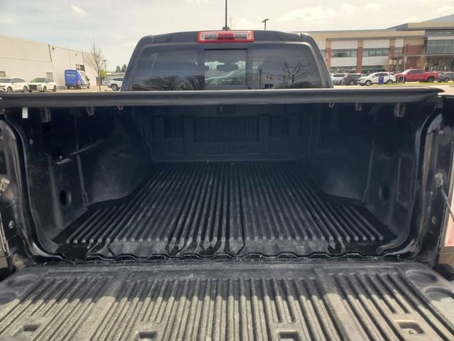 Used 2015 GMC Canyon SLT image 29