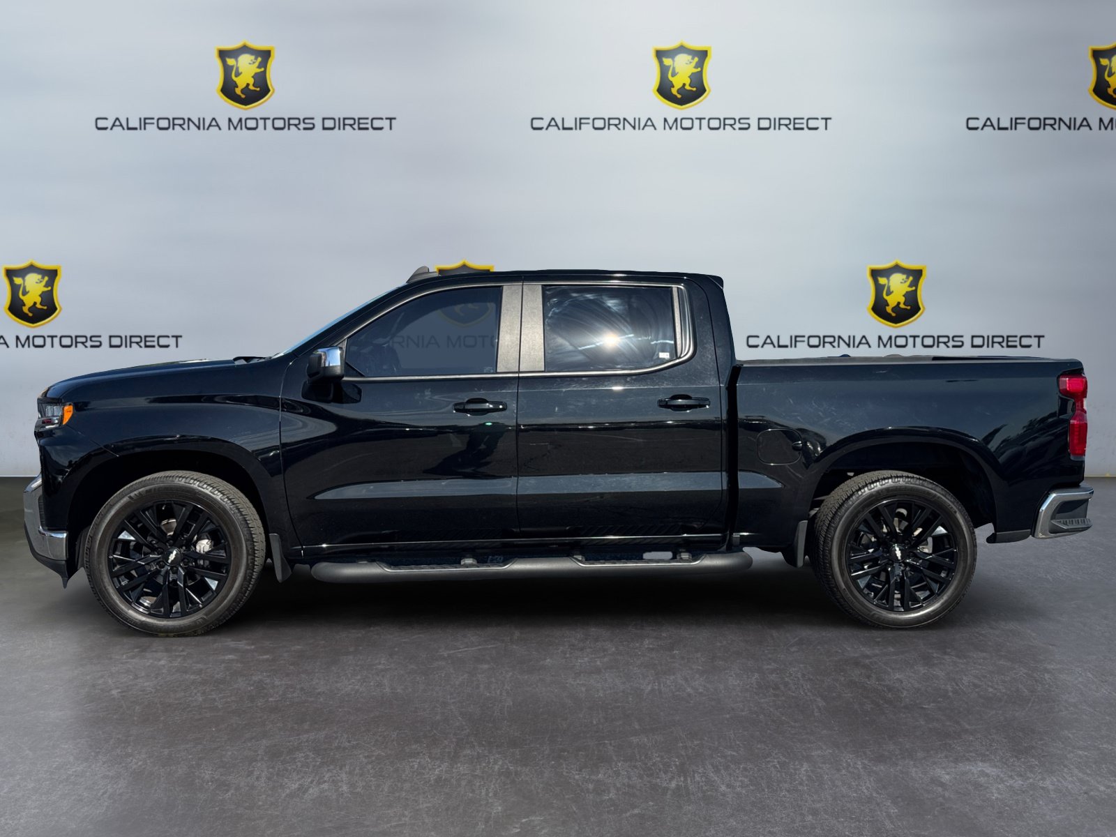 Used 2021 Chevrolet Silverado 1500 LT RWD image 2