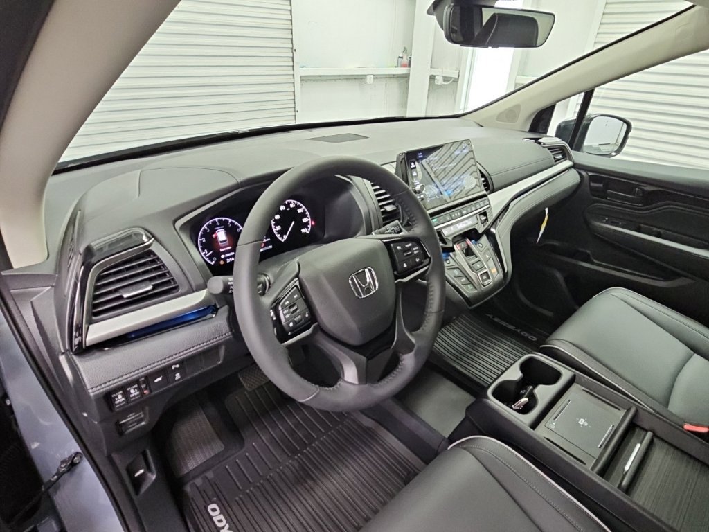 New 2027 Honda Odyssey Touring image 11