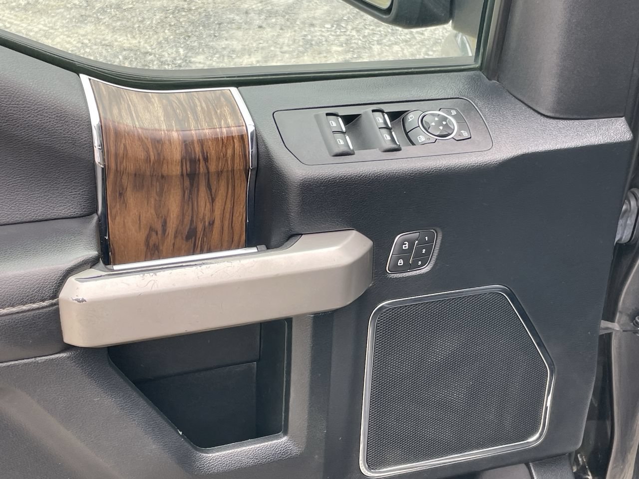 Used 2020 Ford F150 Lariat AWD/4WD image 29